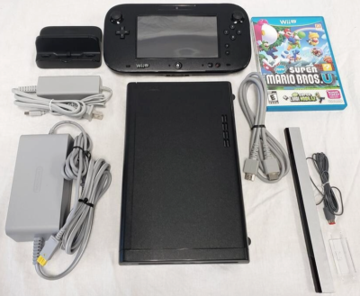 Nintendo Wii U Console 32GB + SUPER MARIO BROS U LUIGI Game Set 