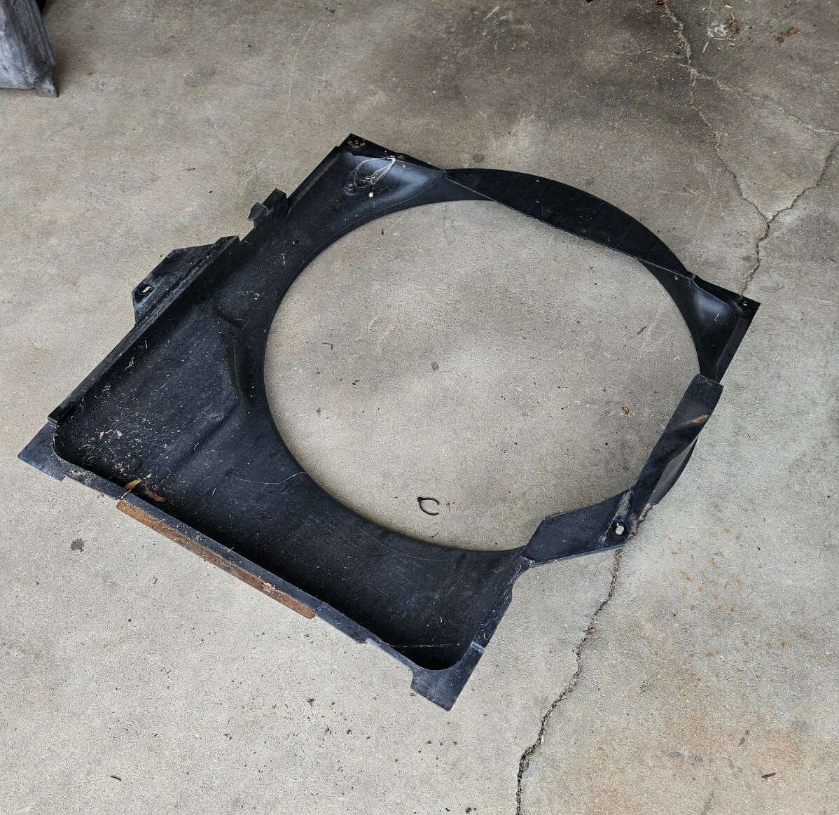 INTERNATIONAL Truck Fan Shroud - 3513065C1 - USED | eBay