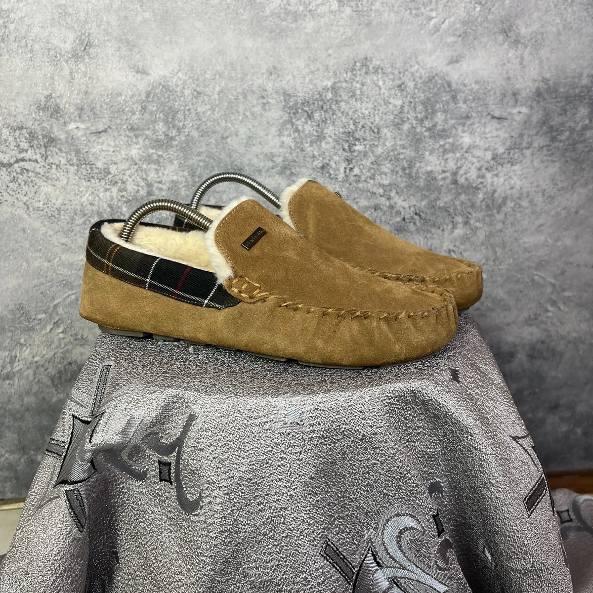 BARBOUR  SIZE 8 TAN LEATHER MEN’S SLIPPERS *NEW* Barbour Everitt Mule Slippers | Uncrate Supply main image 4