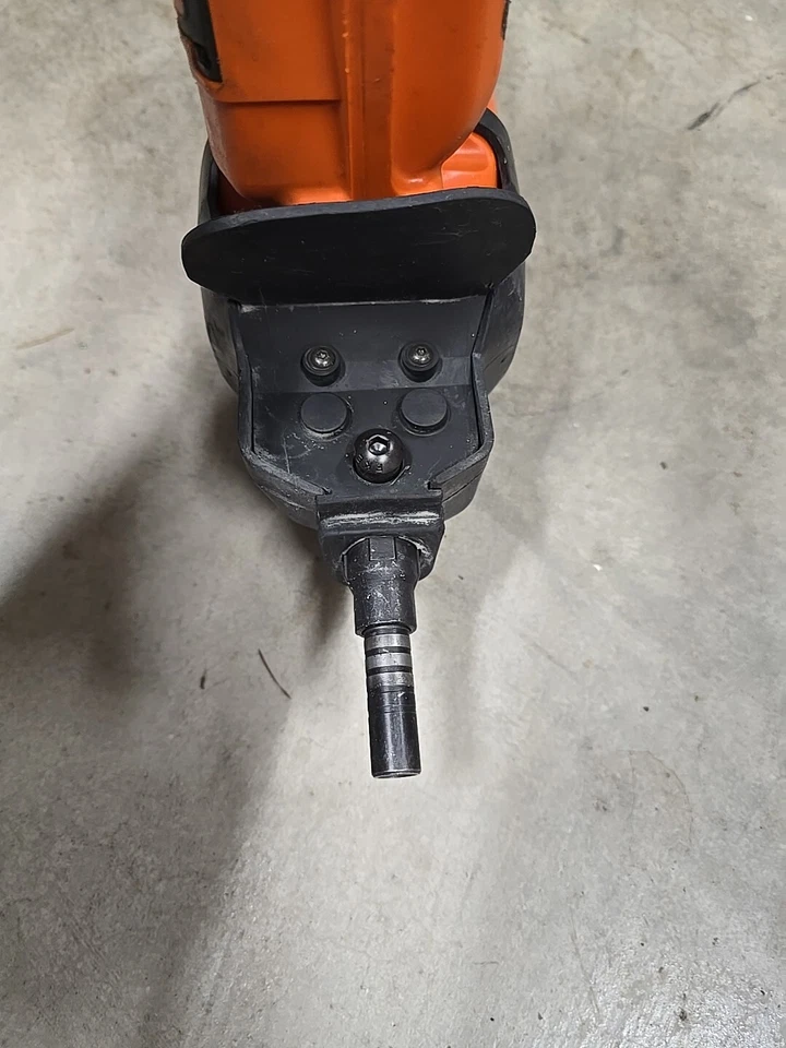 RAMET T3 Herramienta de Fijación Clavadora Pistola de Clavos con Estuche Cargador y 1 Batería Foto 2 de 4