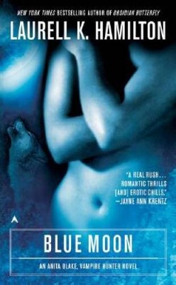 Blue Moon (Anita Blake Vampire Hunter) - Mass Market Paperback - VERY GOOD