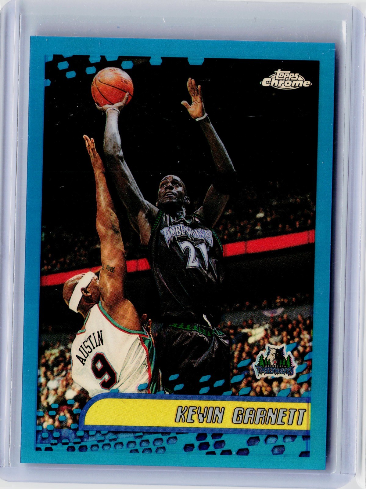 2001-02 TOPPS CHROME REFRACTOR #21 - KEVIN GARNETT (1)