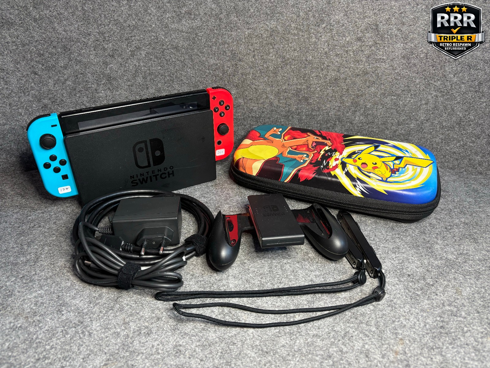 Nintendo Switch 1 V2 32GB (HAC-001-01) * REFURBISHED * inkl. Tasche *