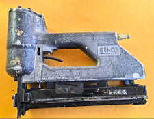 Senco SC1 Pneumatic Senclamp Fastener Gun SC1 Model- Working