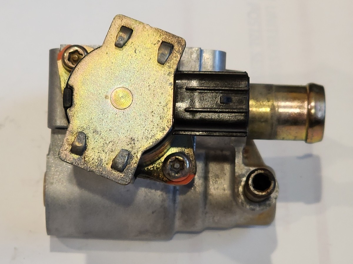 95-96 OEM MAZDA PROTEGE 1.5L IDLE AIR CONTROL VALVE IAC Z501-20