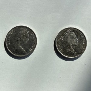 1984,1988 Bermuda twenty-five cent coins