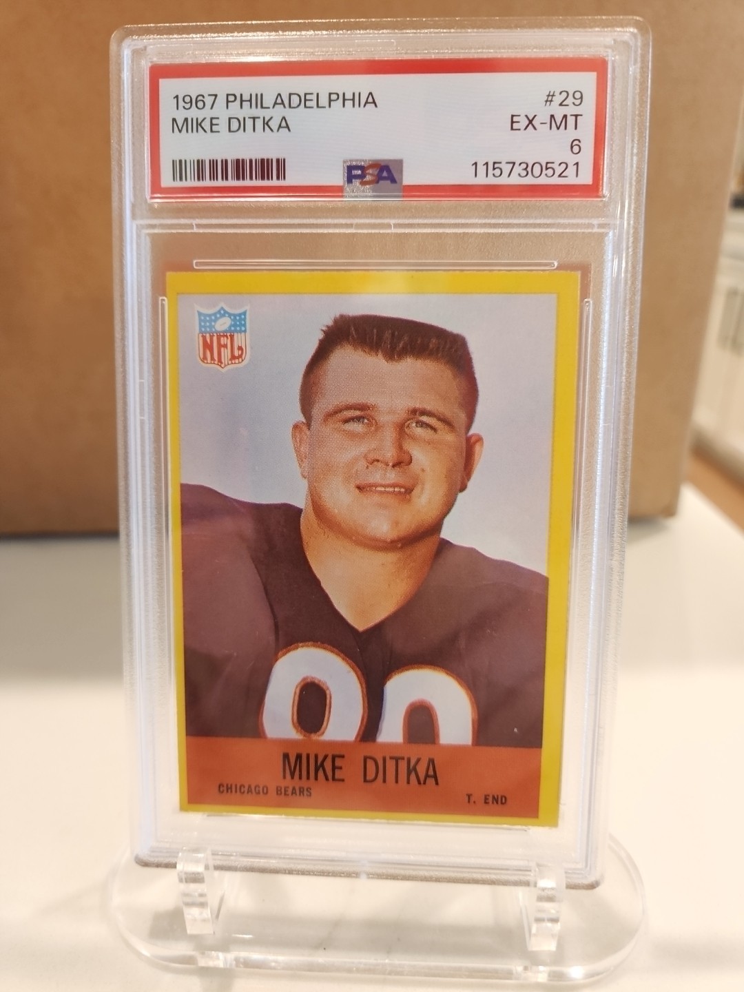 1967 Philadelphia Football Card - #29 Mike Ditka, PSA 6 EXMT