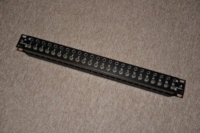Patchbay Neutrik NYS-SPP-L, 19 Zoll / 1 HE, 6,3mm TRS-Klinkenbuchsen TOP Zustand