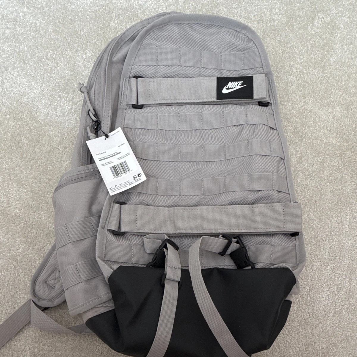 can mini elite hold 2 backpack Nike, Unisex, Varsity (32L), University Red/Black/Black, One Size : Sports & Outdoors Black / One Size High capacity compartment Color:Pink Pearl / Rose Gold orange co clothing &