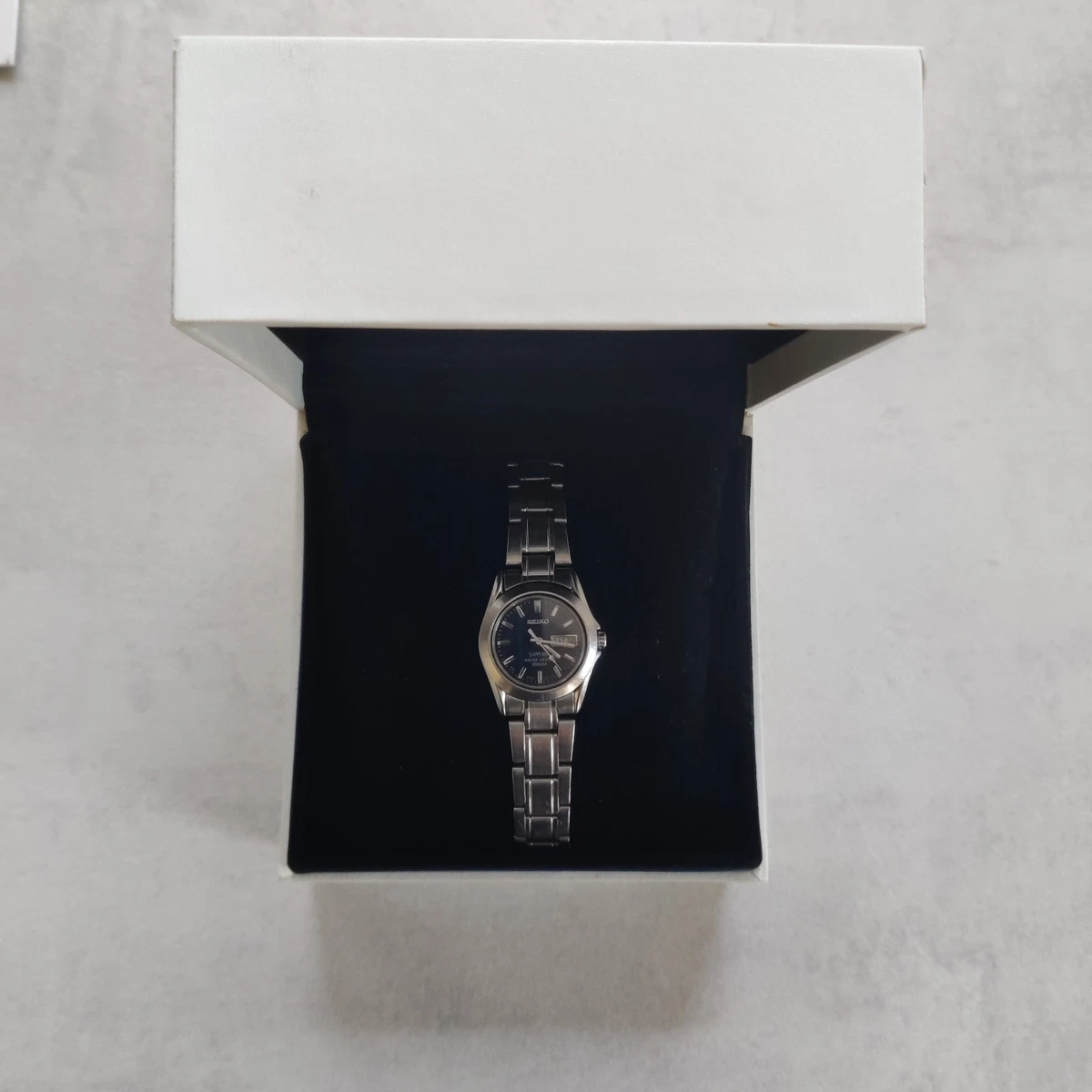 Seiko Sapphire V783-0A50 Quartz Watch • Sapphire Crystal • 100M Water Resistance