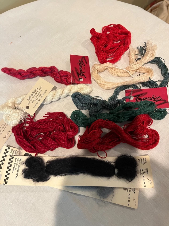 LOTE (10) DE HILO DE COSTURA DE LANA Y SEDA Y LANA Foto 3 de 4