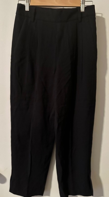 Vince Pleated Cropped Tapered Trousers With Elastic Back Black Slit Hem Small
