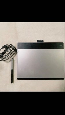 Wacom Intuos Comic Medium Graphic Tablet CTH-680/S3 Digital Drawing Pad