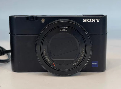 Sony Cyber-shot DSC-RX100M5A RX100 V Digital Camera 11x Digital Zoom ，3.0 in LCD