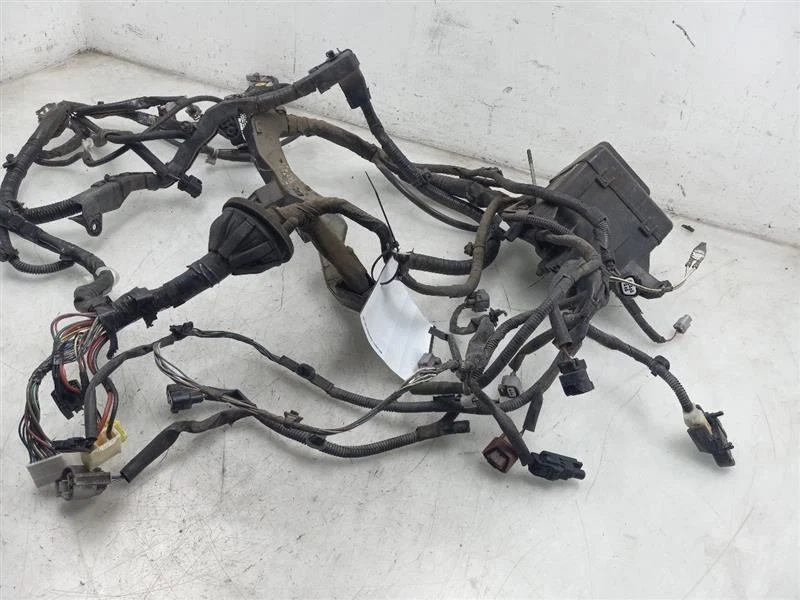 06 07 08 09 Scion TC Main Engine Room Harness 82111-21600 - Image 3 of 4