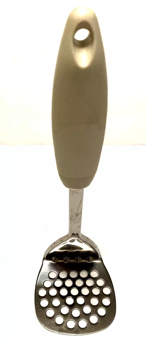 Pyrex Accessories Potato Masher - Stainless Steel - Comfort Grip Silicone Handle