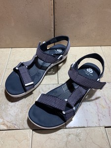 clarks soft bed sandals