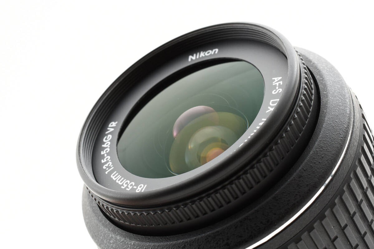 Nikon D60 10.2MP Digital DSLR Camera w/ AF-S Nikkor DX 18-55mm 3.5