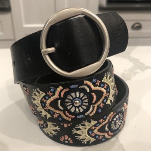 Black Faux Leather Vegan Colorful Embroidered Boho Silver Buckle Belt Western M - Picture 1 of 9