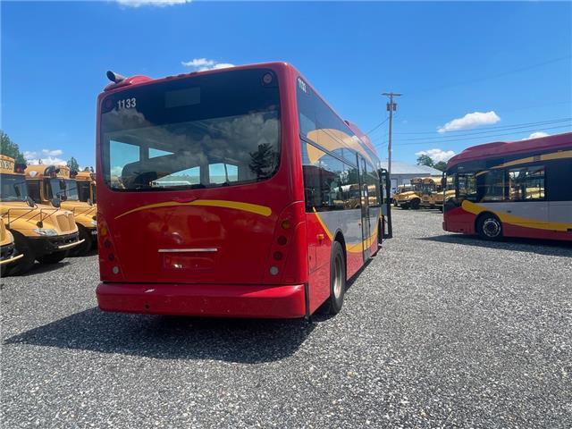 LOW FLOOR TRANSIT BUSES Two Bus Package cummins diesels 2009 Van Hool thumbnail 29