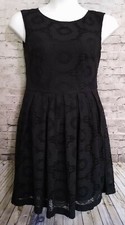 New York & Company Black Sleeveless Lace Fit & Flare Dress Size 6