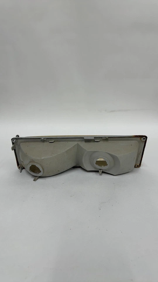 Chevrolet 1500 1990-93 camioneta LH lámpara de estacionamiento señal de giro 16511909 Foto 3 de 4