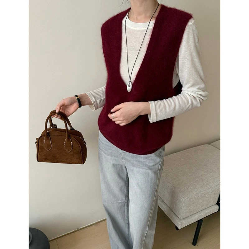Women's Wool Cashmere Deep V Neck Sleeveless Vest Tank Top Knit Sweater Pullover - Image 3 of 4