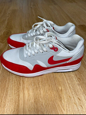 Nike Air Max 1 Damen Sneaker Weiß/Rot/Grau EU 37,5 Low Top Schnürung