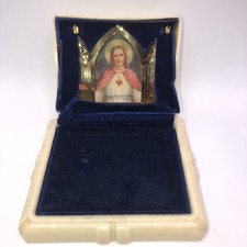 VTG CELLULOID ROSARY PRESENTATION BOX - SACRED HEART OF JESUS - NEEDS REPAIR