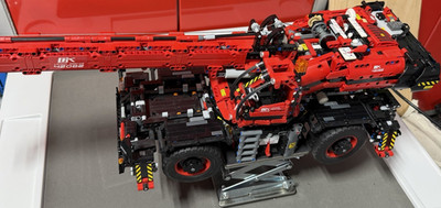 LEGO Technic Rough Terrain Crane 42082 Complete Set Battery Powered 4057 Pieces