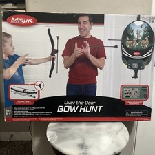 Over The Door Bow Hunt by Majik Brand New Priced Low bc Damaged Box