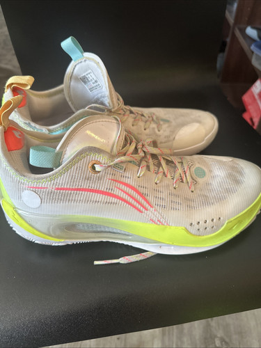 Li ning wade 808 - Gem Li ning wade 808 - Gem