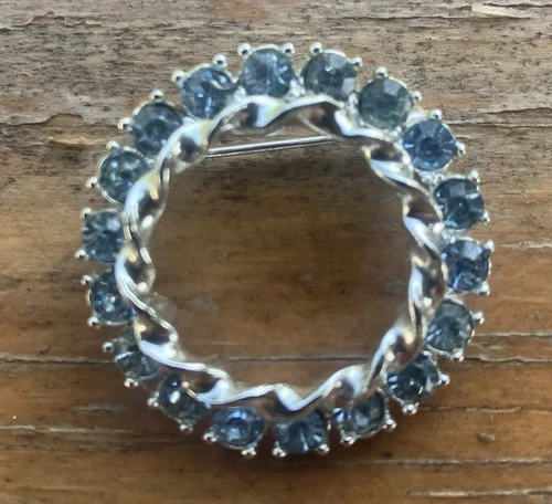 Vtg. Circle Brooch Pin w/Light Blue Rhinestones--Free Ship