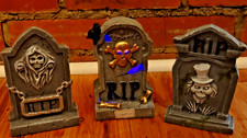 Set of 3 Halloween Mini Tombstones Resin Ghost  Skull Light  Up Decor