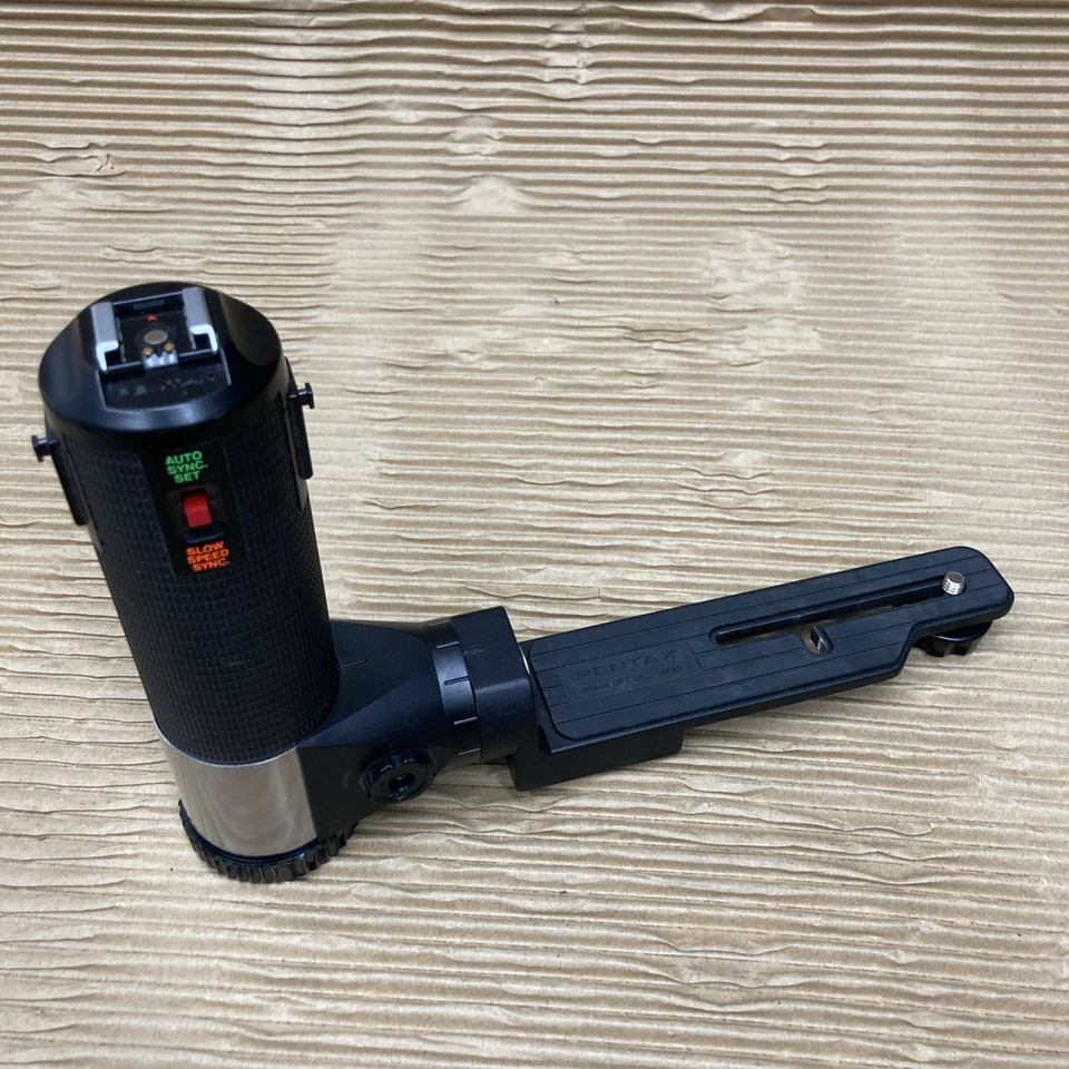 Pentax Asahi TTL Off Camera Flash Grip - Image 2 of 4