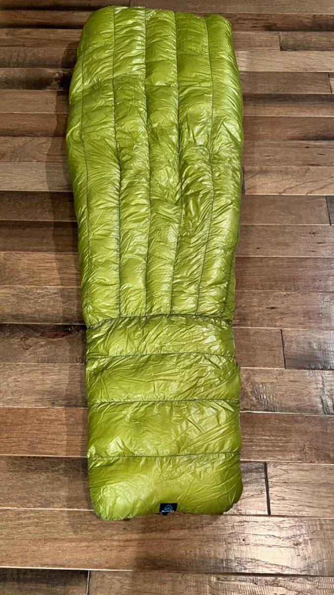 Zpacks Classic Sleeping Bag 20F size standard medium. W matching