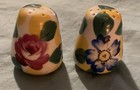 VINTAGE Hand Painted Flowers Salt & Pepper Shakers Marked Japan. VERY RETRO! — photo 1