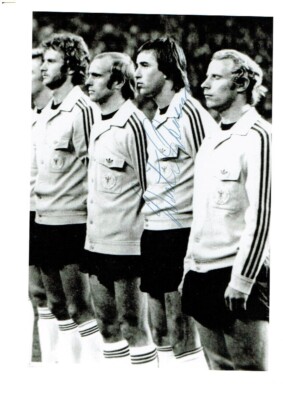 Dietmar Danner  10x15 Foto  DfB Trikot / M.-Gladbach  mit original Unterschrift