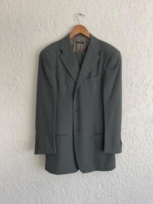 Giorgio Armani グレー ダブルブレスト セットアップスーツ　48 Shop Armani Collezioni Gray Wool Suit | The Suit Depot