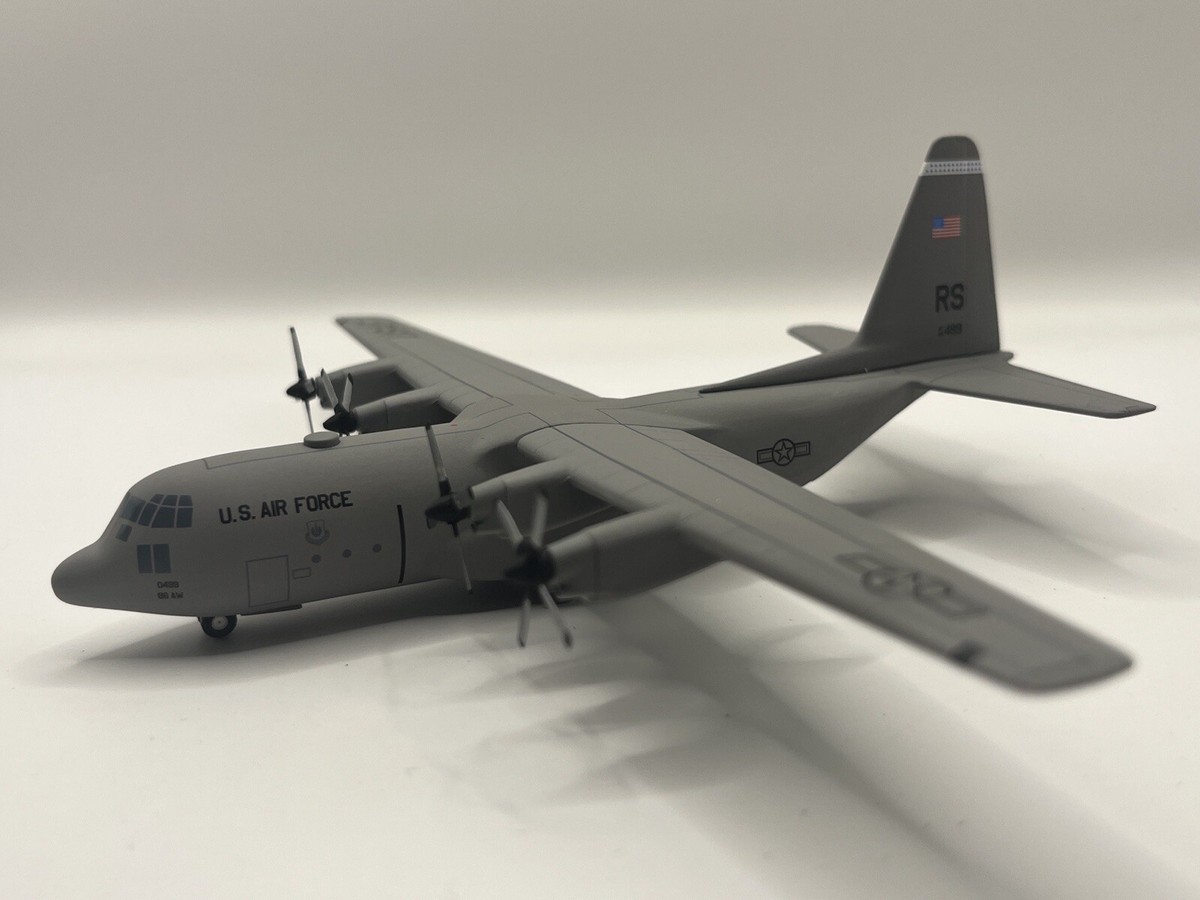 航空機・ヘリコプター HERPA Lockheed C-130 Hercules 1/200 Herpa 1/200 551779 US Airforce 37th Airlift Squadron Lockheed C