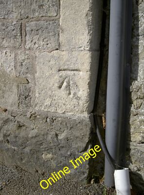 Foto 6x4 Benchmark auf Zaunkönig Haus Warminster wie im Benchmark aufgeführt D c2014