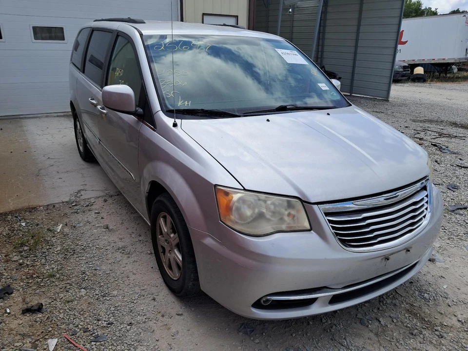 Used Glove Box fits: 2012 Chrysler Town & country  Grade A - Image 2 of 4