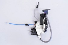 MERCEDES-BENZ A W176 T&uuml;rschloss vorne links A1667200135 1,6 Benzin 75 kW 3286796