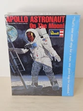 Revell Apollo Astronaut On The Moon 10" Model Kit 1860 Space 1995 Vtg NEW SEALED