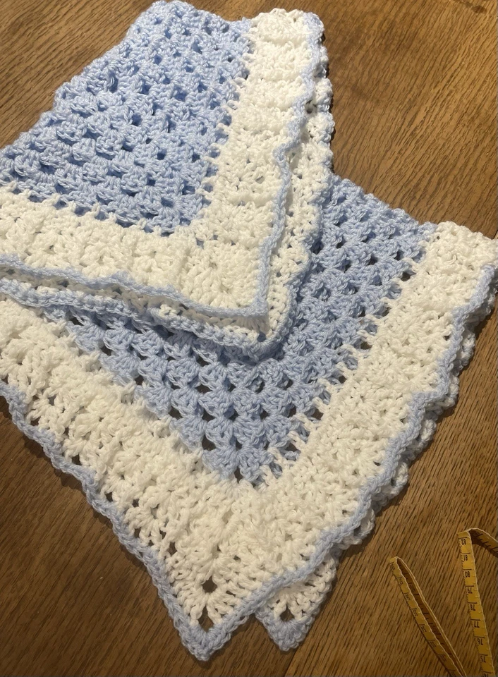 Manta/sombrero afgano bebé ganchillo hecho a mano. ENVÍO GRATIS Hecho en Estados Unidos Foto 2 de 4