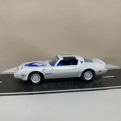 Greenlight County Roads 1980 Pontiac Firebird T/A Trans Am T-Top White/Blue NM