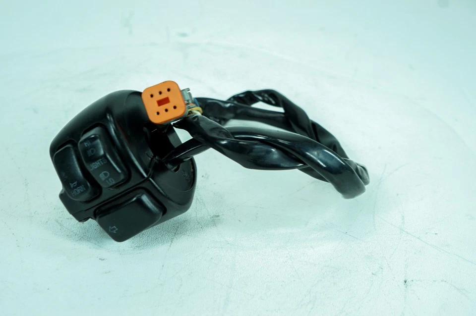 04 Harley Dyna Super Glide Left Horn Headlight Turn Signal Switches Control 1404 - Image 2 of 4