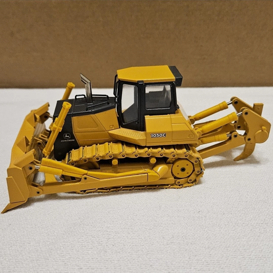 John Deere Dozer Vintage Manufacture Diecast Construction