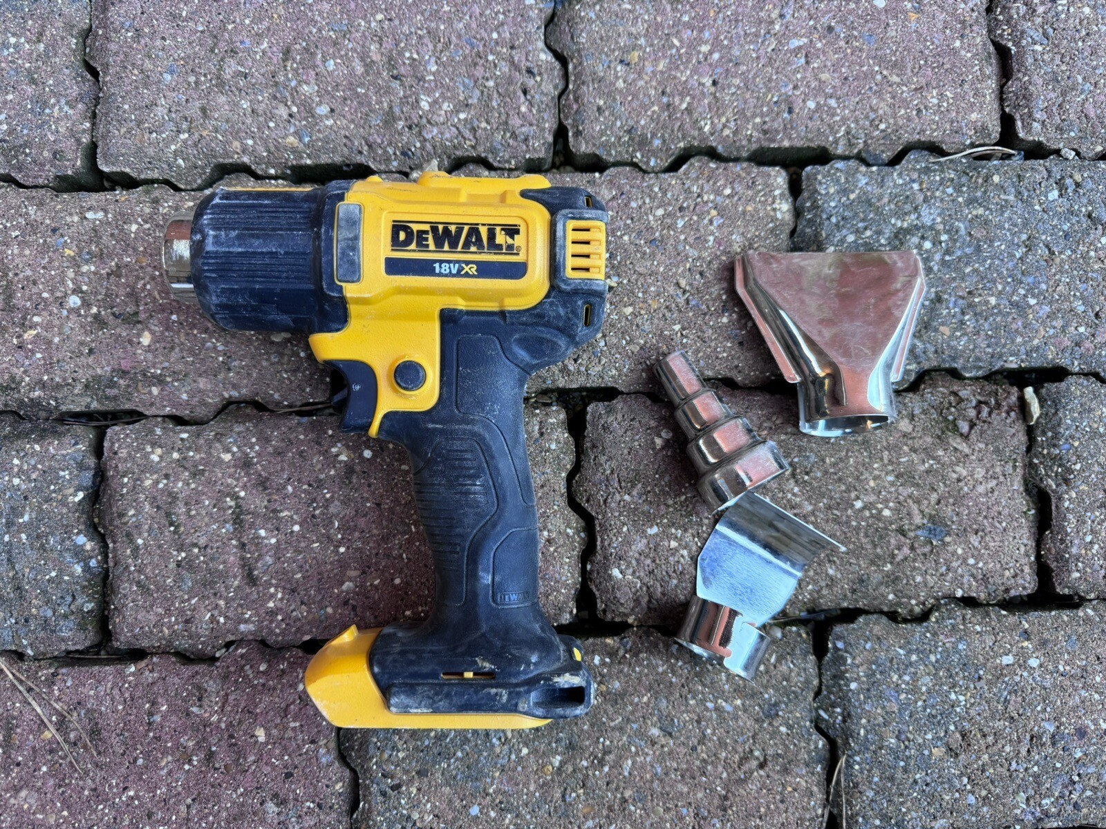 DeWalt DCE530 Heat Gun 18v Body With 1.5AH Battery eBay