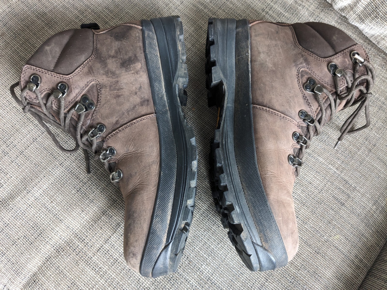 Brasher Men’s Country Walker Waterproof Walking Boots with Vibram Outsole eBay